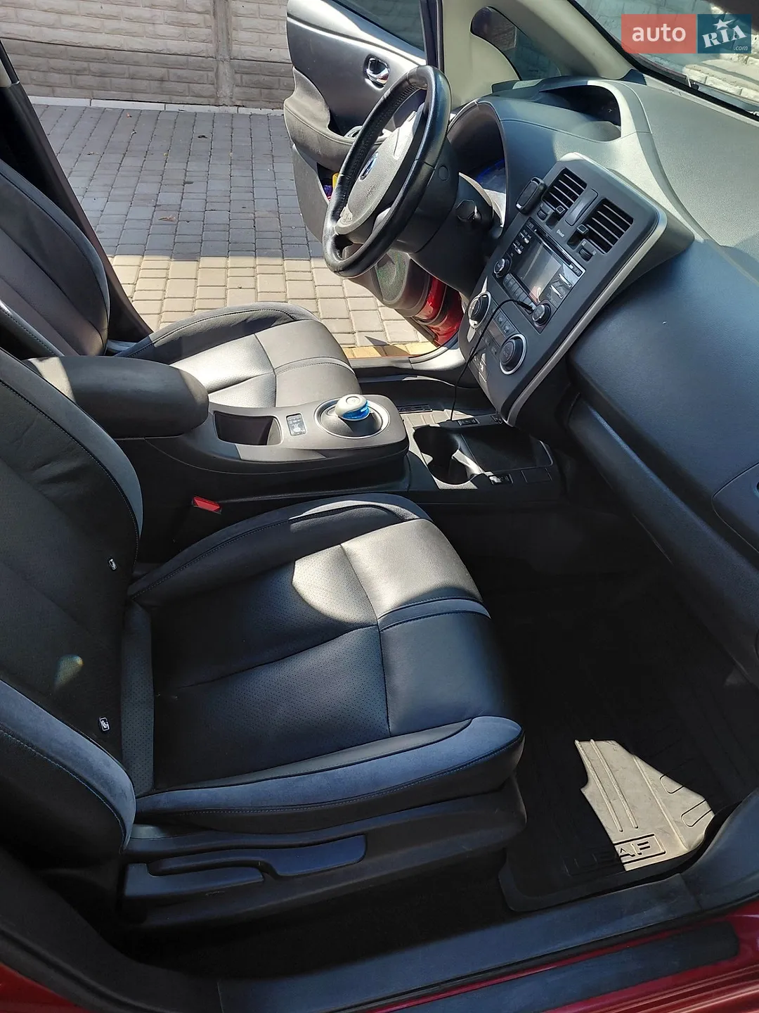 2015 Nissan Leaf - мініатюра 10