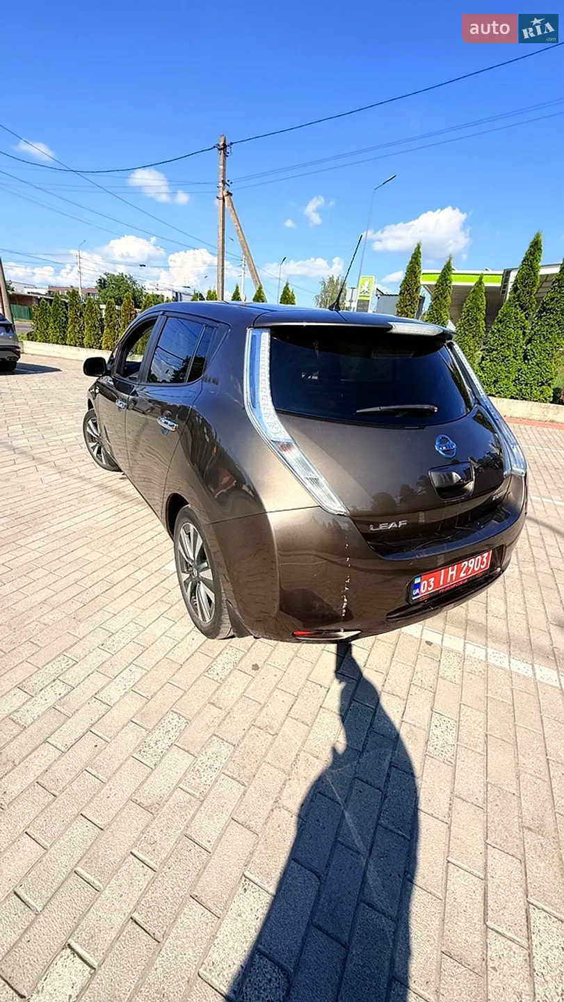 2017 Nissan Leaf - мініатюра 10