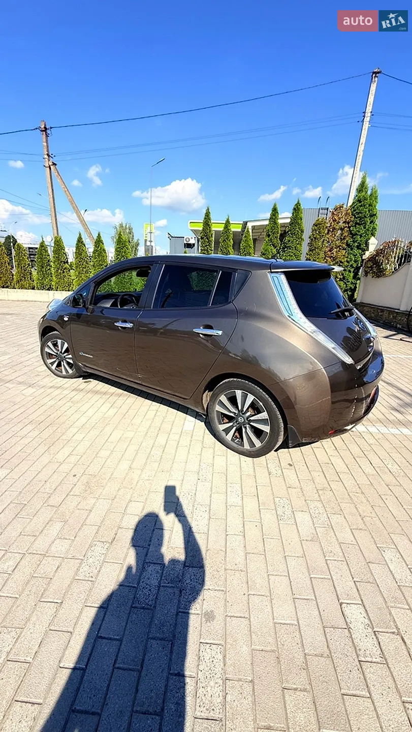 2017 Nissan Leaf - мініатюра 11