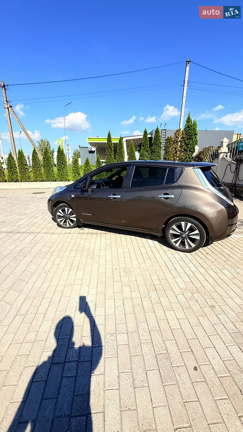 2017 Nissan Leaf - мініатюра 12