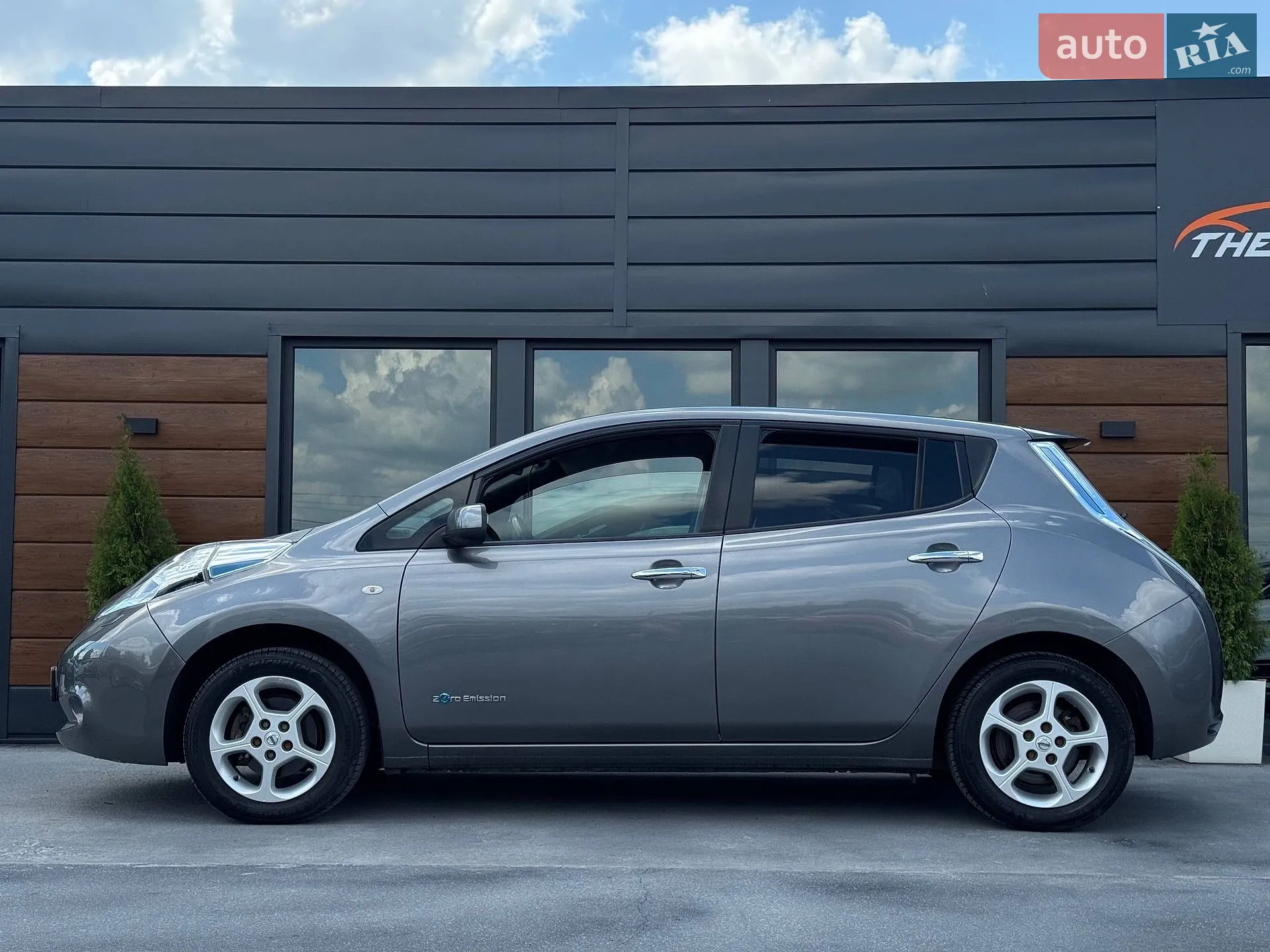 2014 Nissan Leaf - мініатюра 11