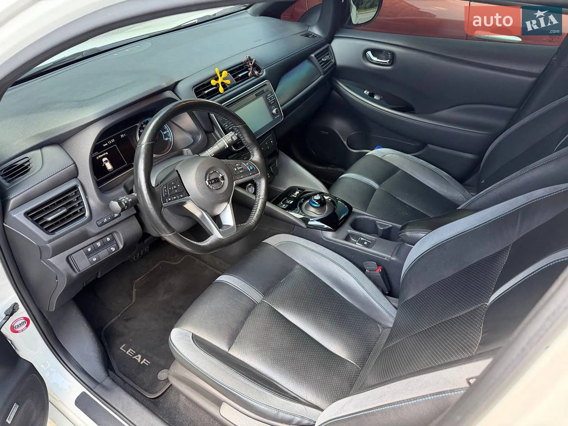 2019 Nissan Leaf - мініатюра 17