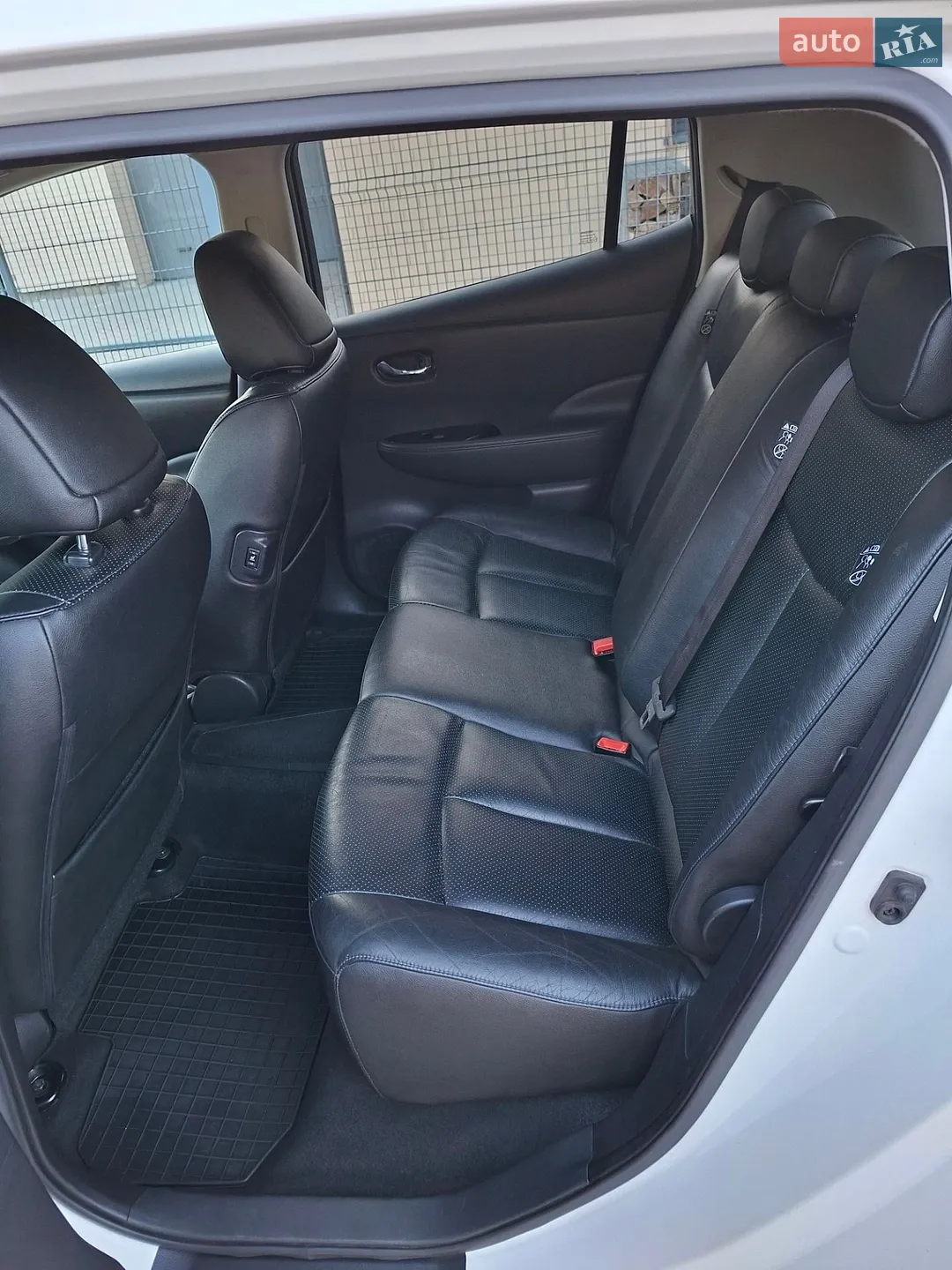 2014 Nissan Leaf - мініатюра 33