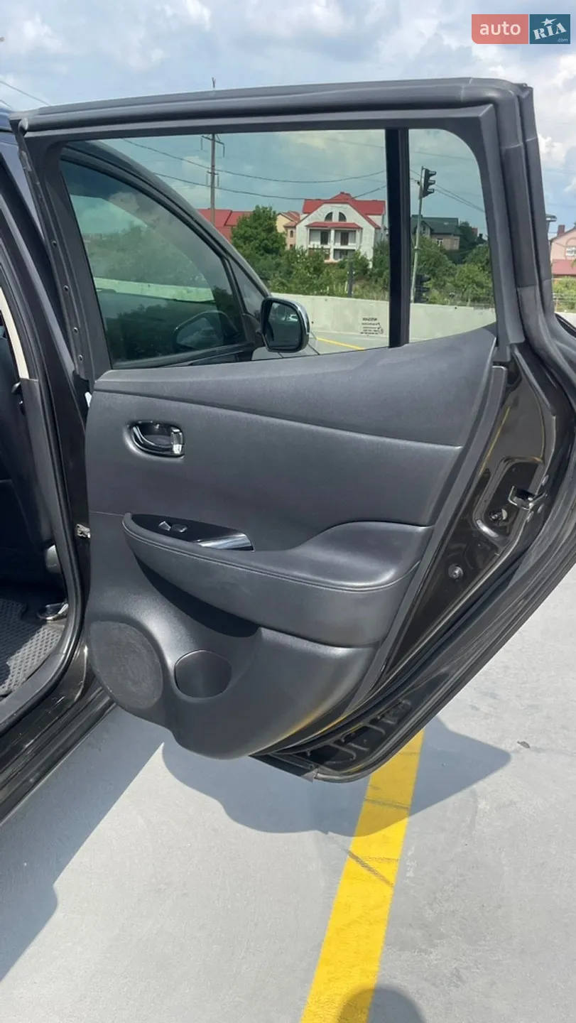 2013 Nissan Leaf - мініатюра 17