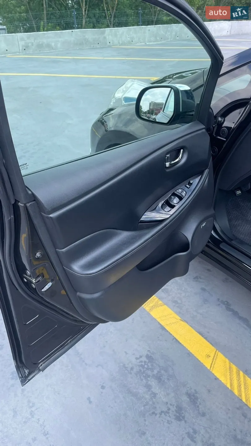 2013 Nissan Leaf - мініатюра 22