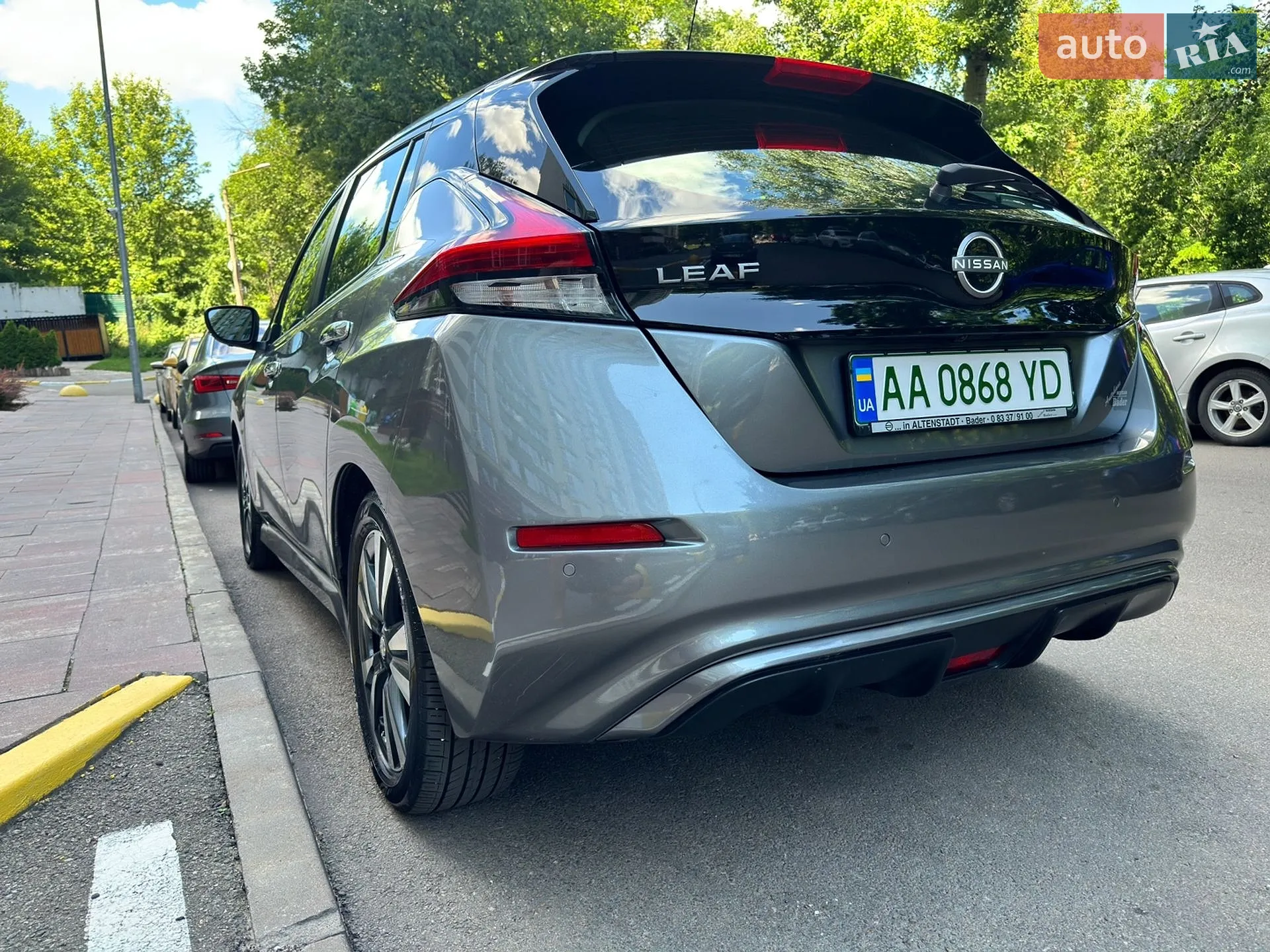 2022 Nissan Leaf - мініатюра 8