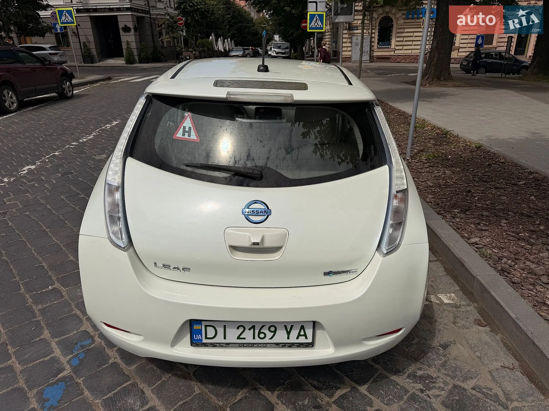 2011 Nissan Leaf - мініатюра 2
