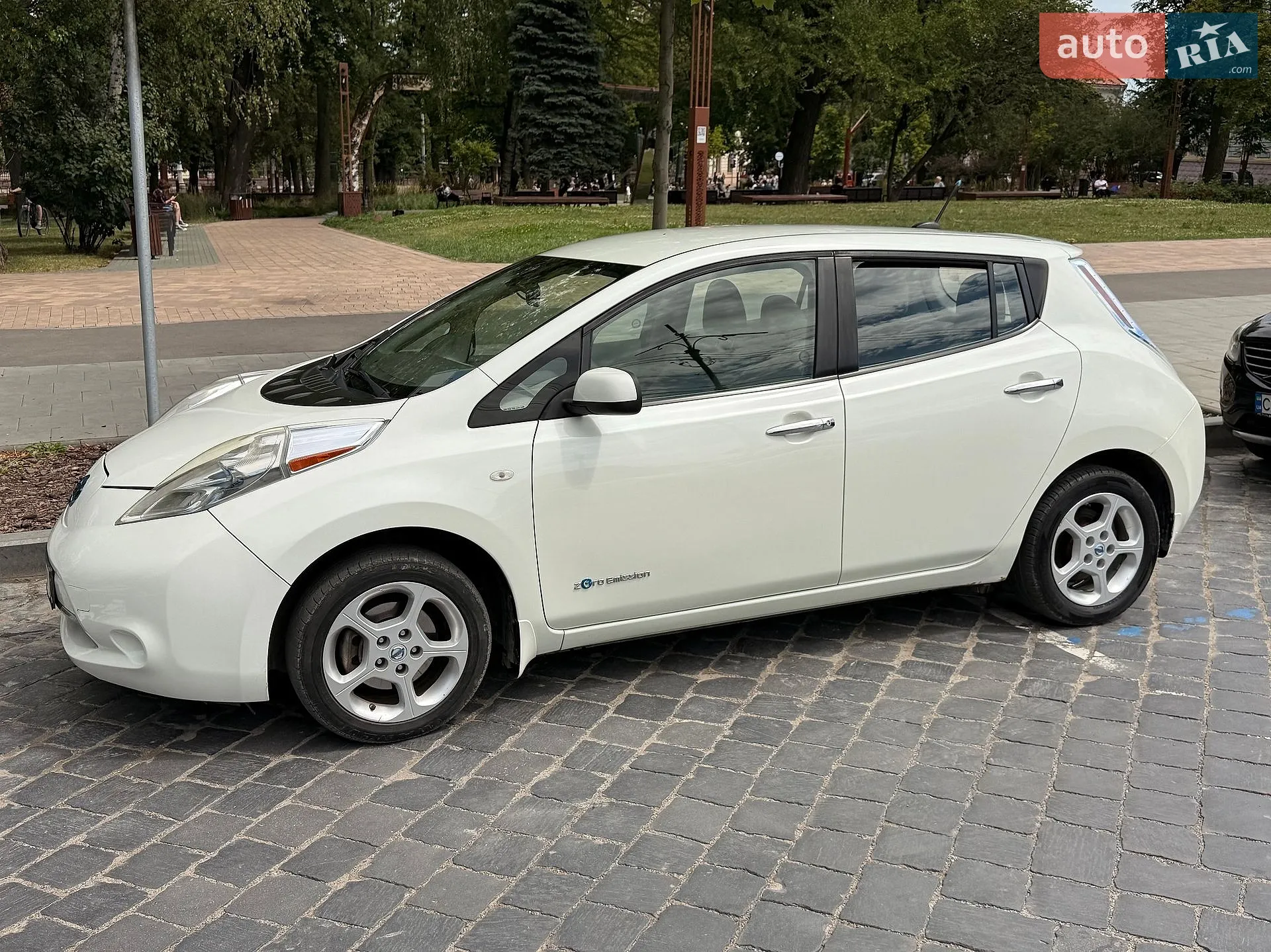 2011 Nissan Leaf - фото 1