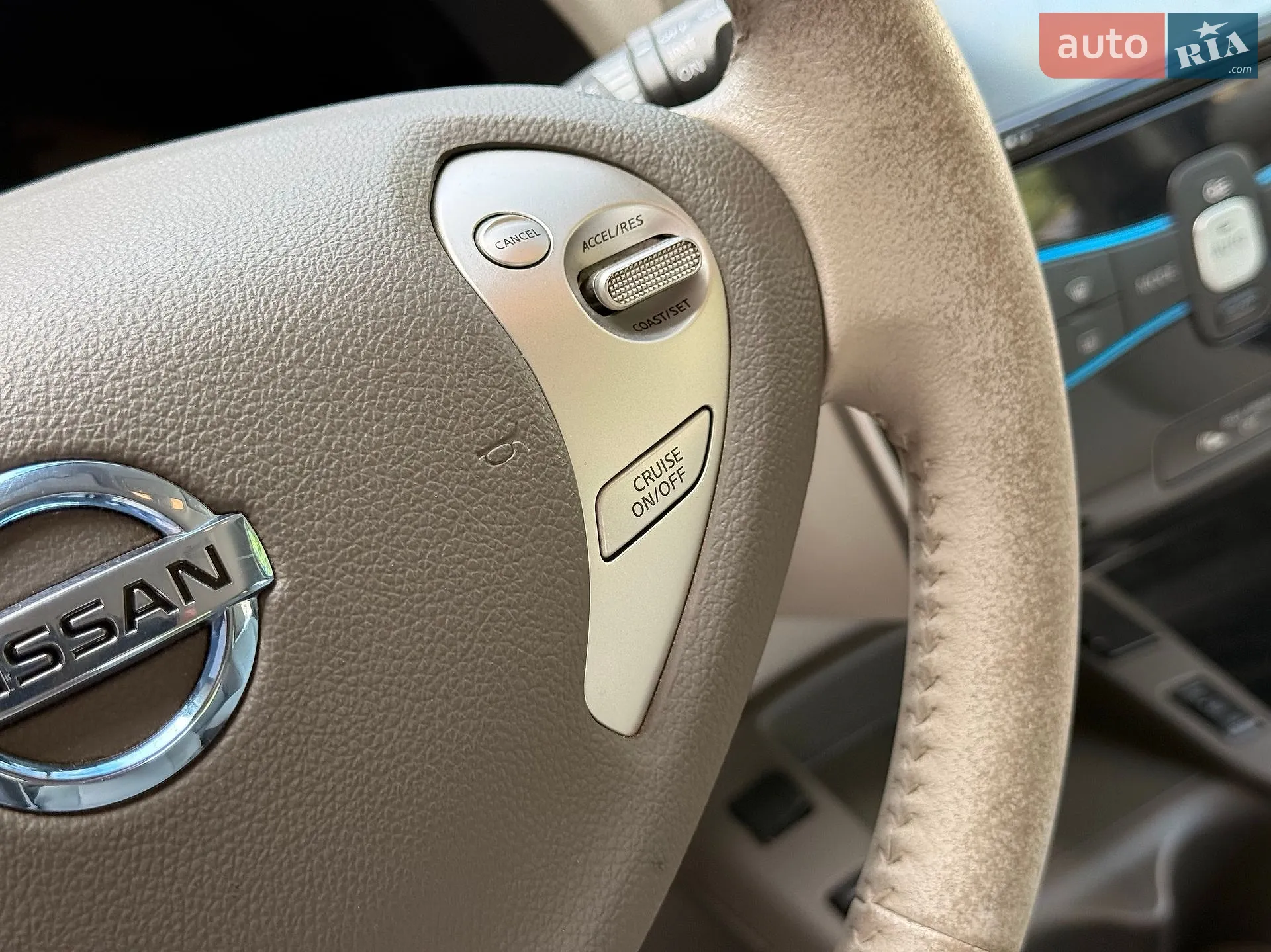 2011 Nissan Leaf - мініатюра 27