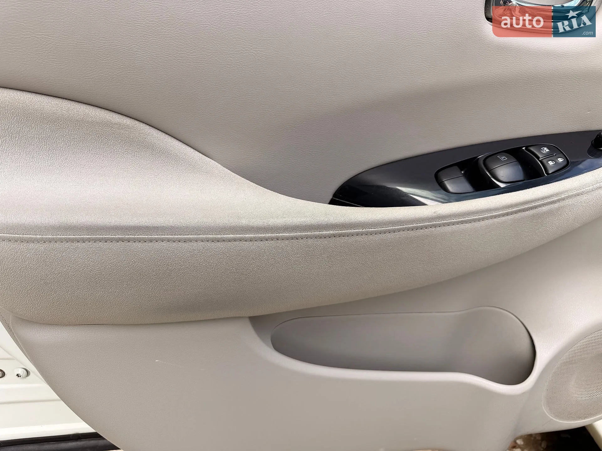 2011 Nissan Leaf - мініатюра 31