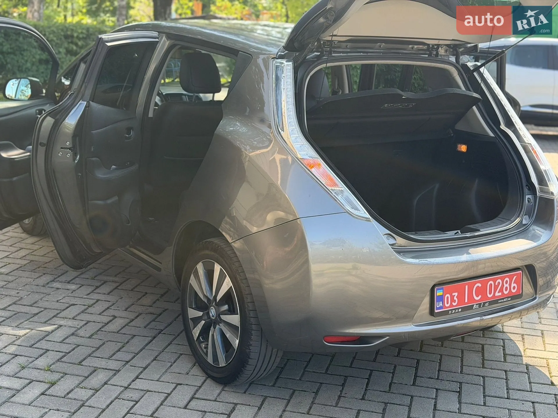 2014 Nissan Leaf - мініатюра 17