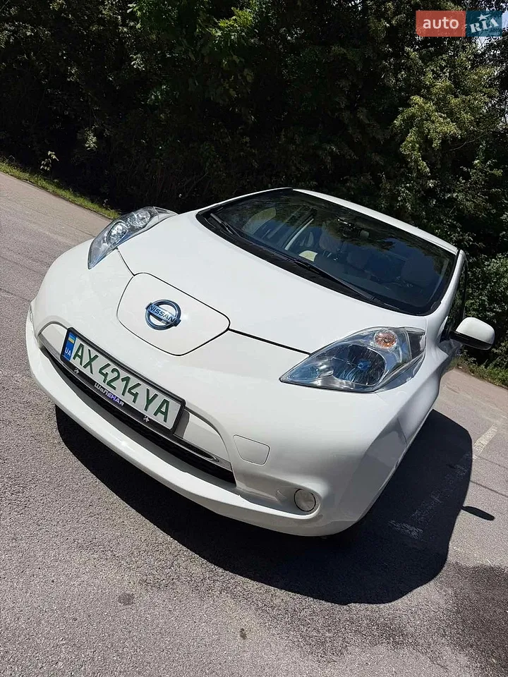 2014 Nissan Leaf - мініатюра 8