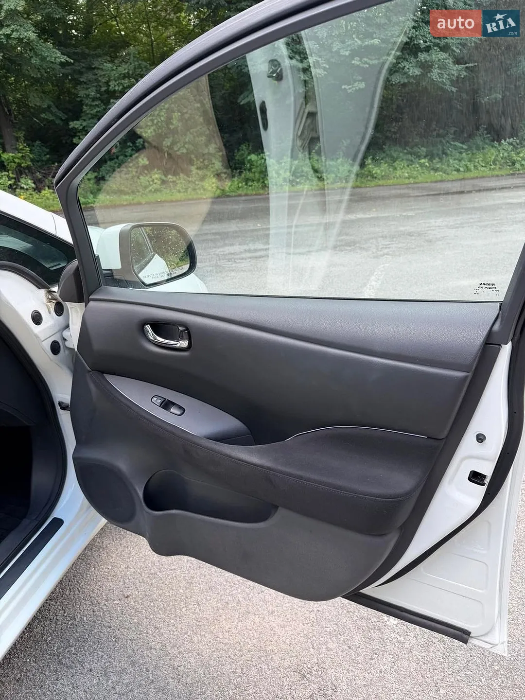 2013 Nissan Leaf - мініатюра 17