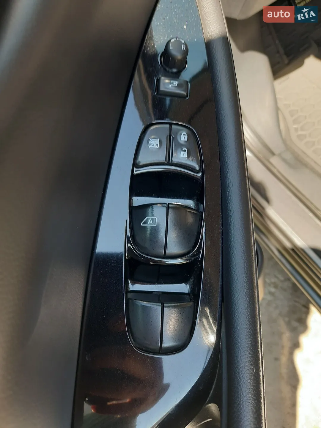 2015 Nissan Leaf - мініатюра 27