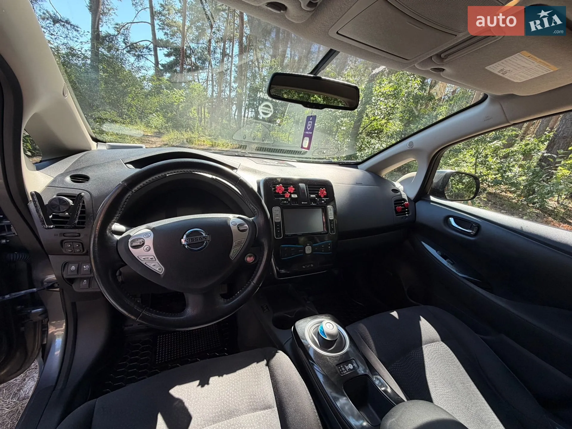 2015 Nissan Leaf - мініатюра 17
