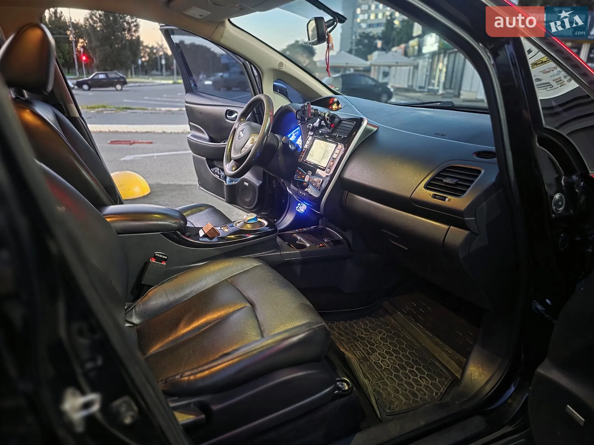 2014 Nissan Leaf - мініатюра 24