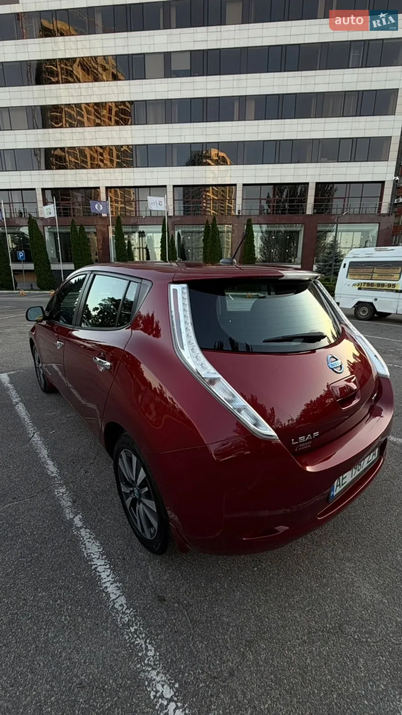 2015 Nissan Leaf - мініатюра 15