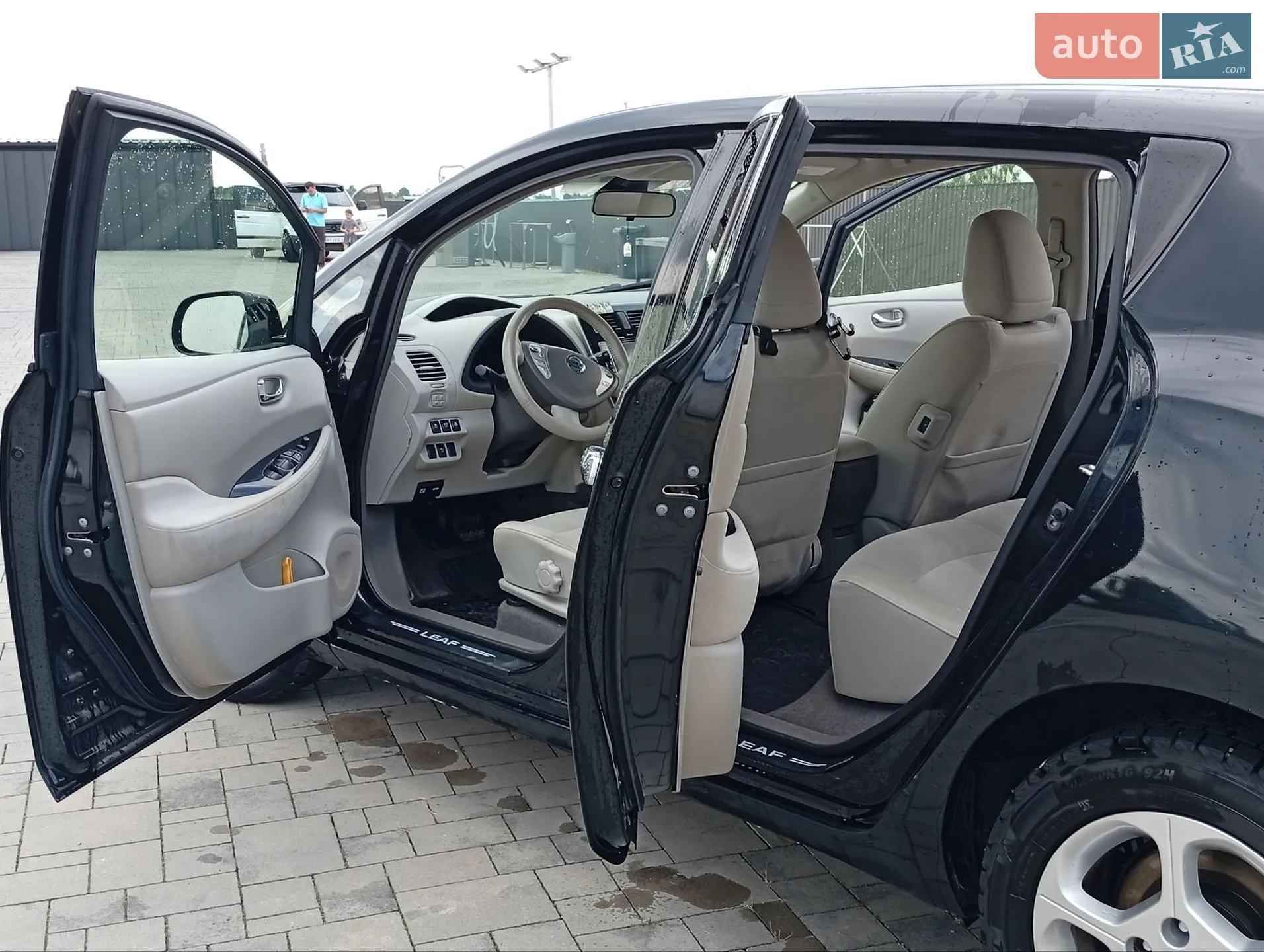 2012 Nissan Leaf - мініатюра 12