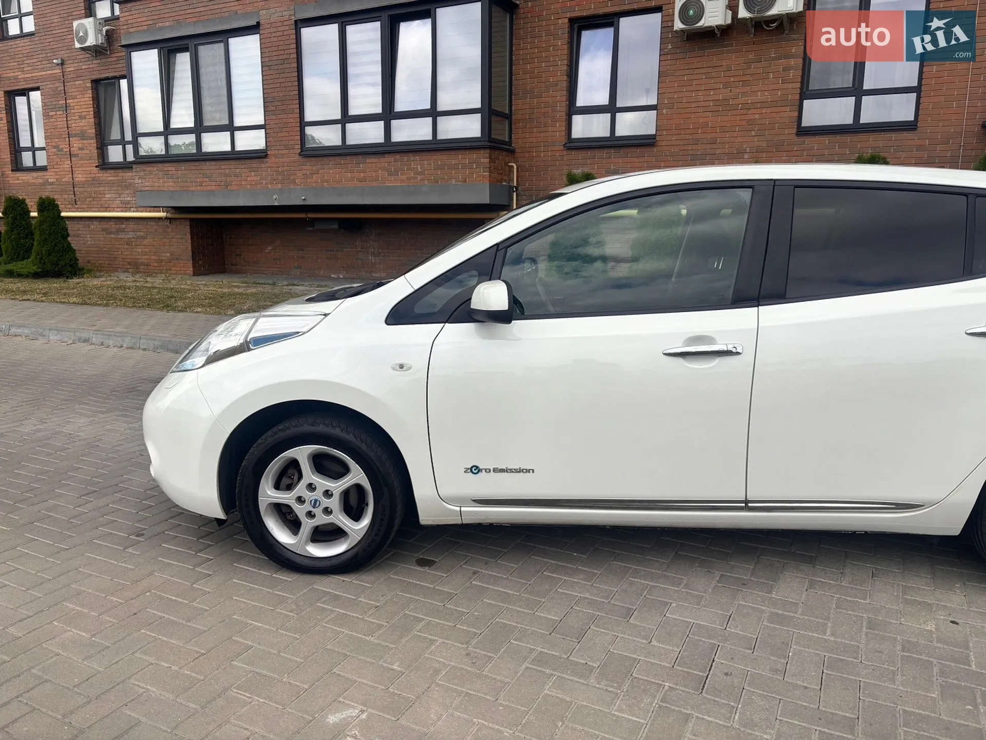 2014 Nissan Leaf - мініатюра 13