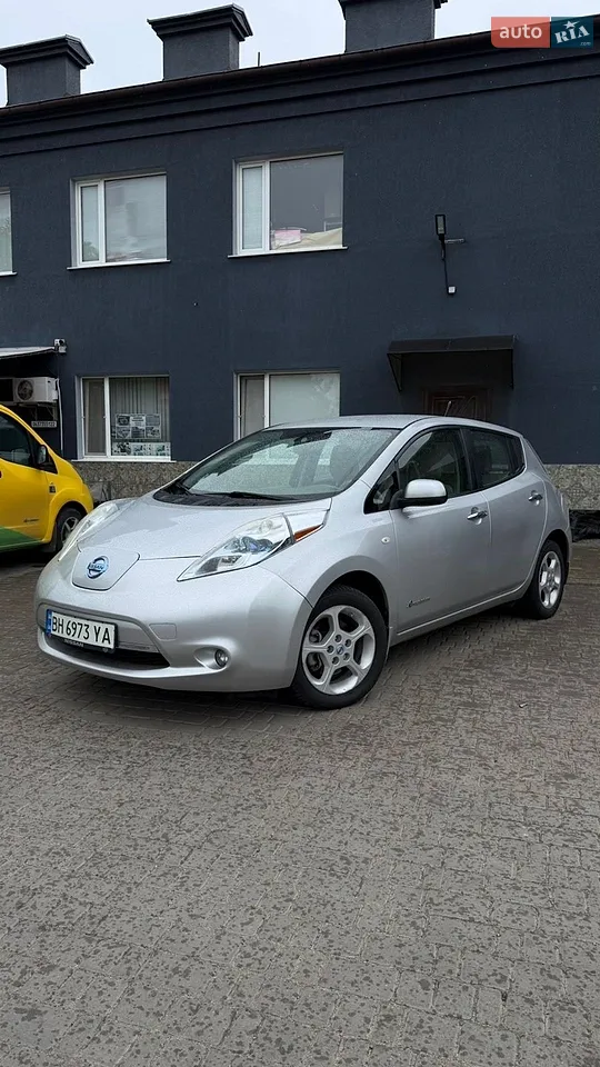 2011 Nissan Leaf - мініатюра 14
