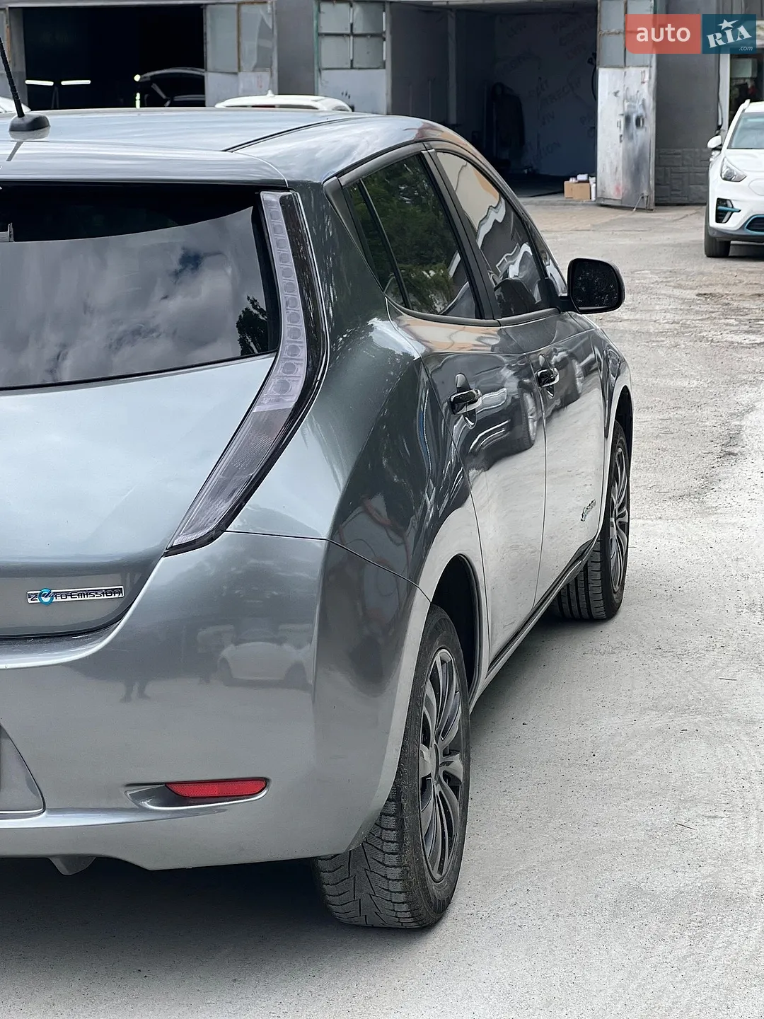 2015 Nissan Leaf - мініатюра 4