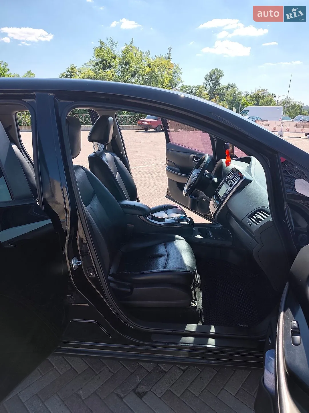 2013 Nissan Leaf - мініатюра 15