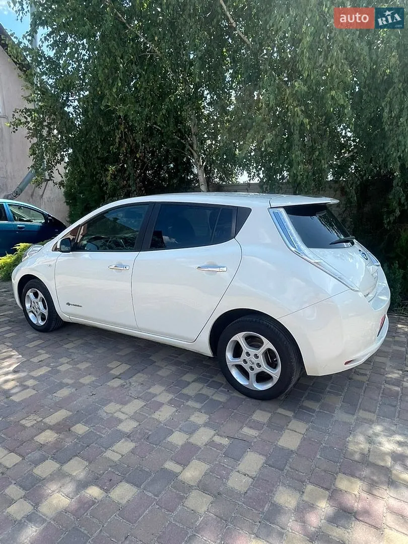 2015 Nissan Leaf - мініатюра 8