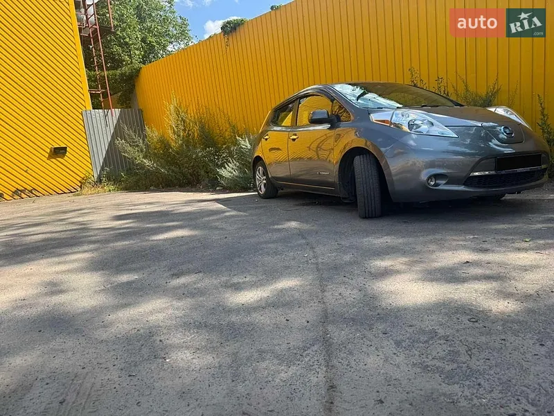Nissan Leaf 2015