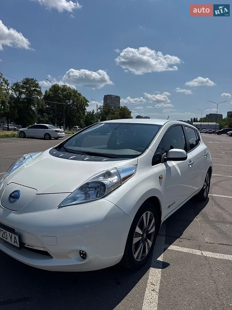 2016 Nissan Leaf - мініатюра 3