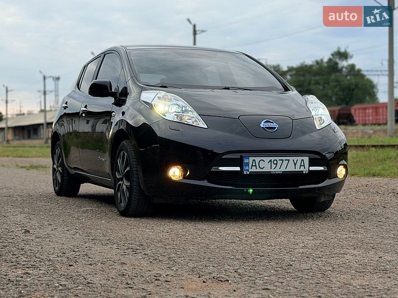 Хэтчбек Nissan Leaf 2012 в Бердичеве