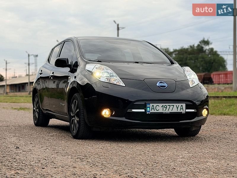 Хэтчбек Nissan Leaf 2012 в Бердичеве