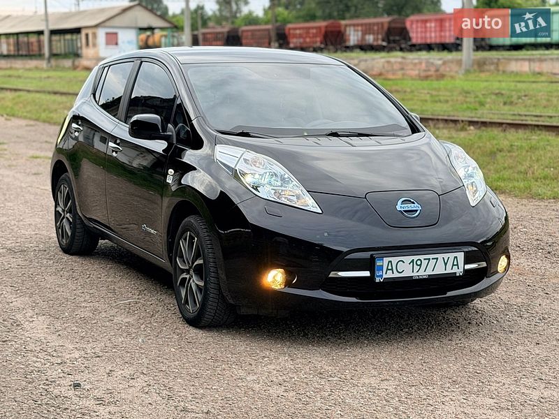 Хэтчбек Nissan Leaf 2012 в Бердичеве