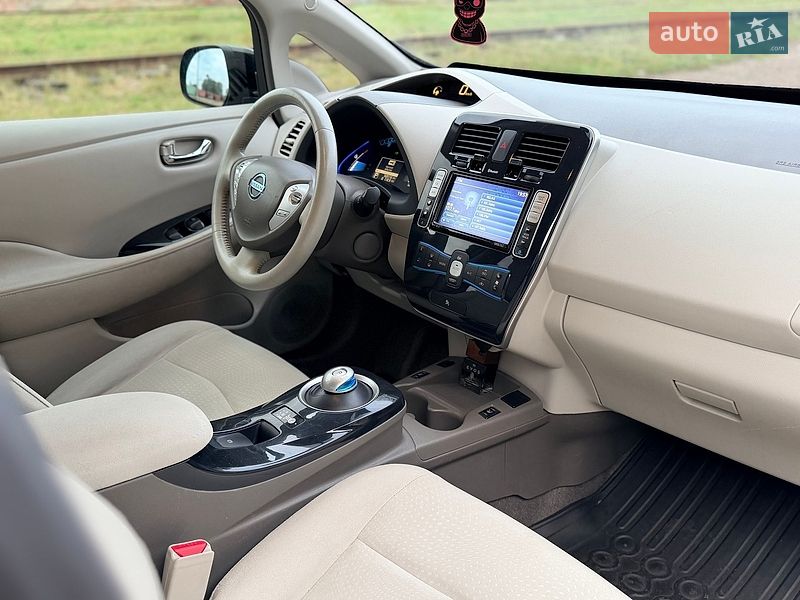 Хэтчбек Nissan Leaf 2012 в Бердичеве