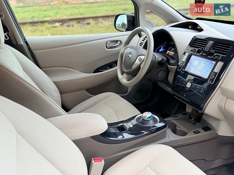 Хэтчбек Nissan Leaf 2012 в Бердичеве