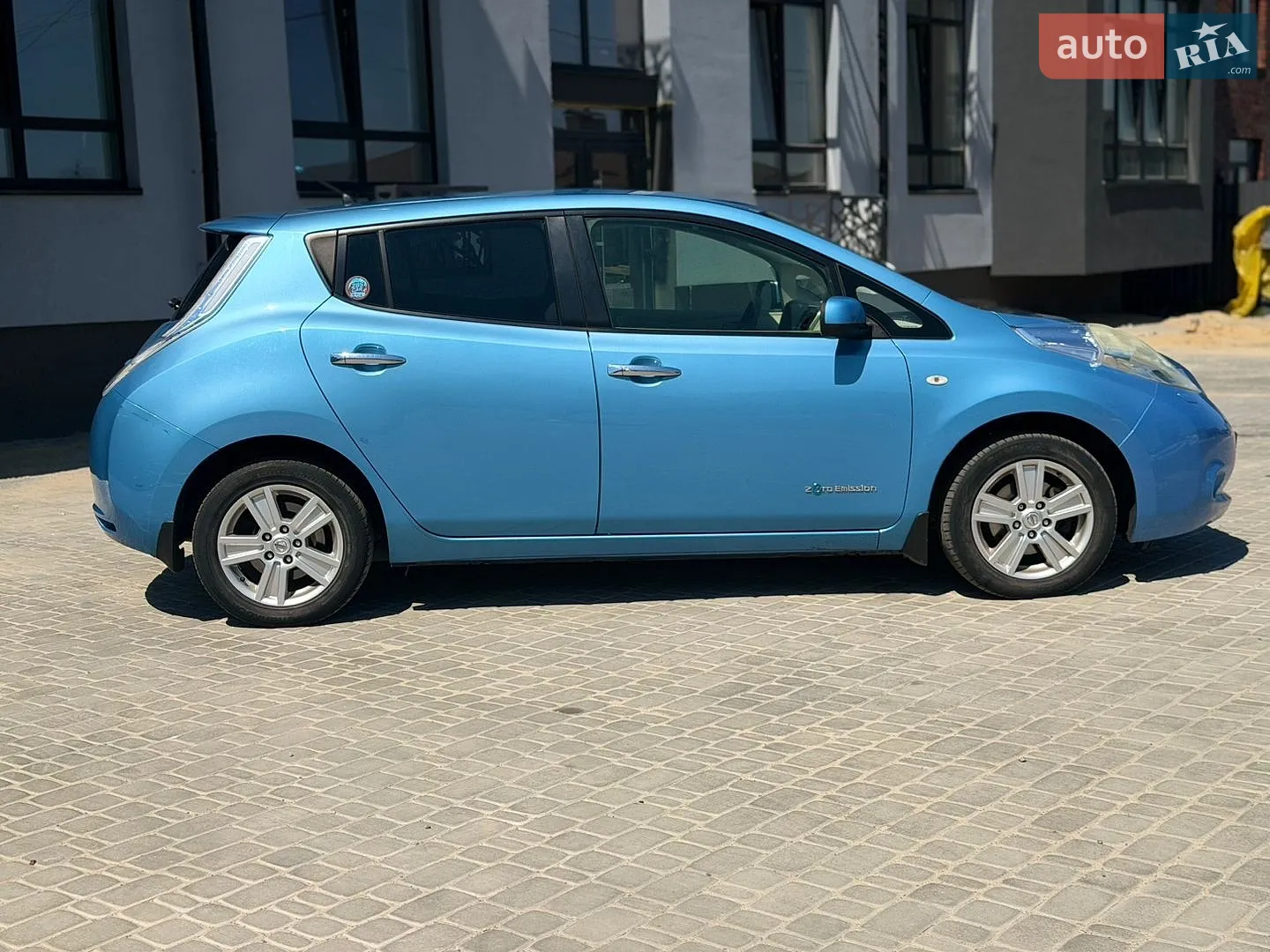 2011 Nissan Leaf - мініатюра 2