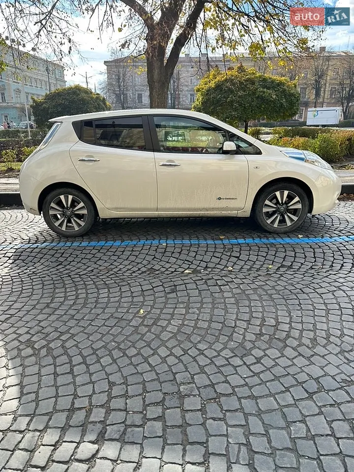 2016 Nissan Leaf - мініатюра 19