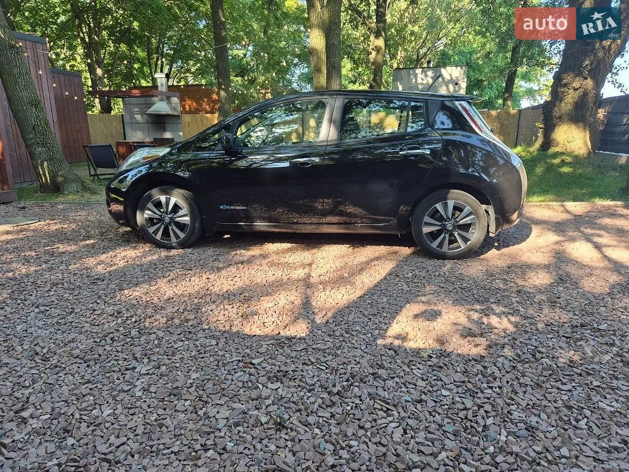 2017 Nissan Leaf - мініатюра 28