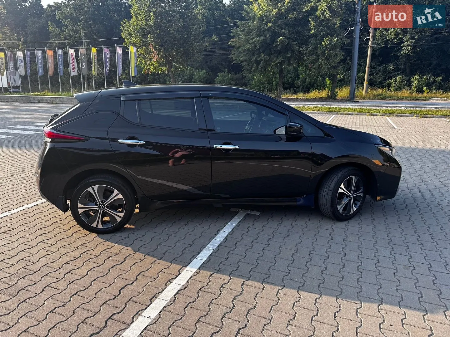 2021 Nissan Leaf - мініатюра 2