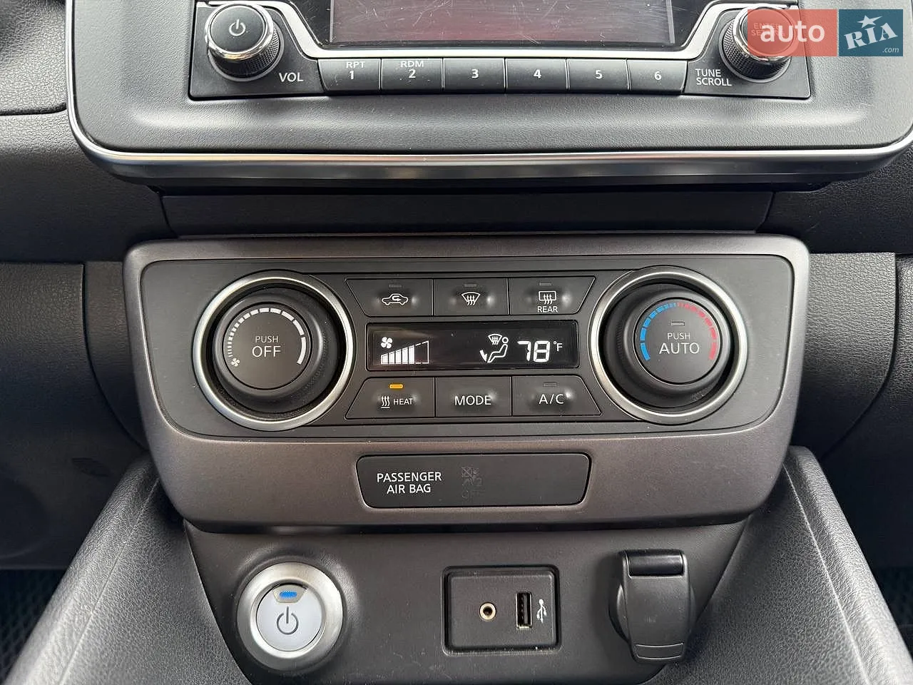 2019 Nissan Leaf - мініатюра 16