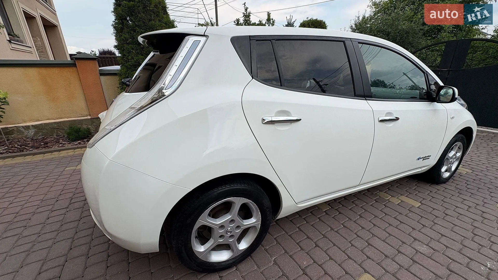 2016 Nissan Leaf - мініатюра 8