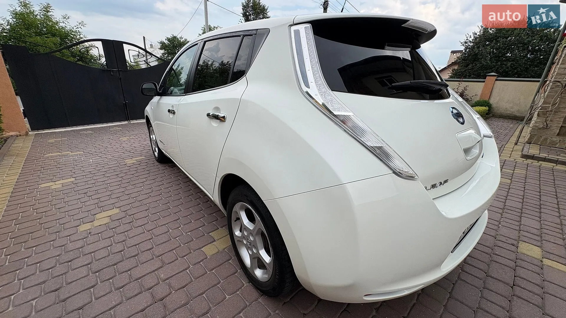 2016 Nissan Leaf - мініатюра 35