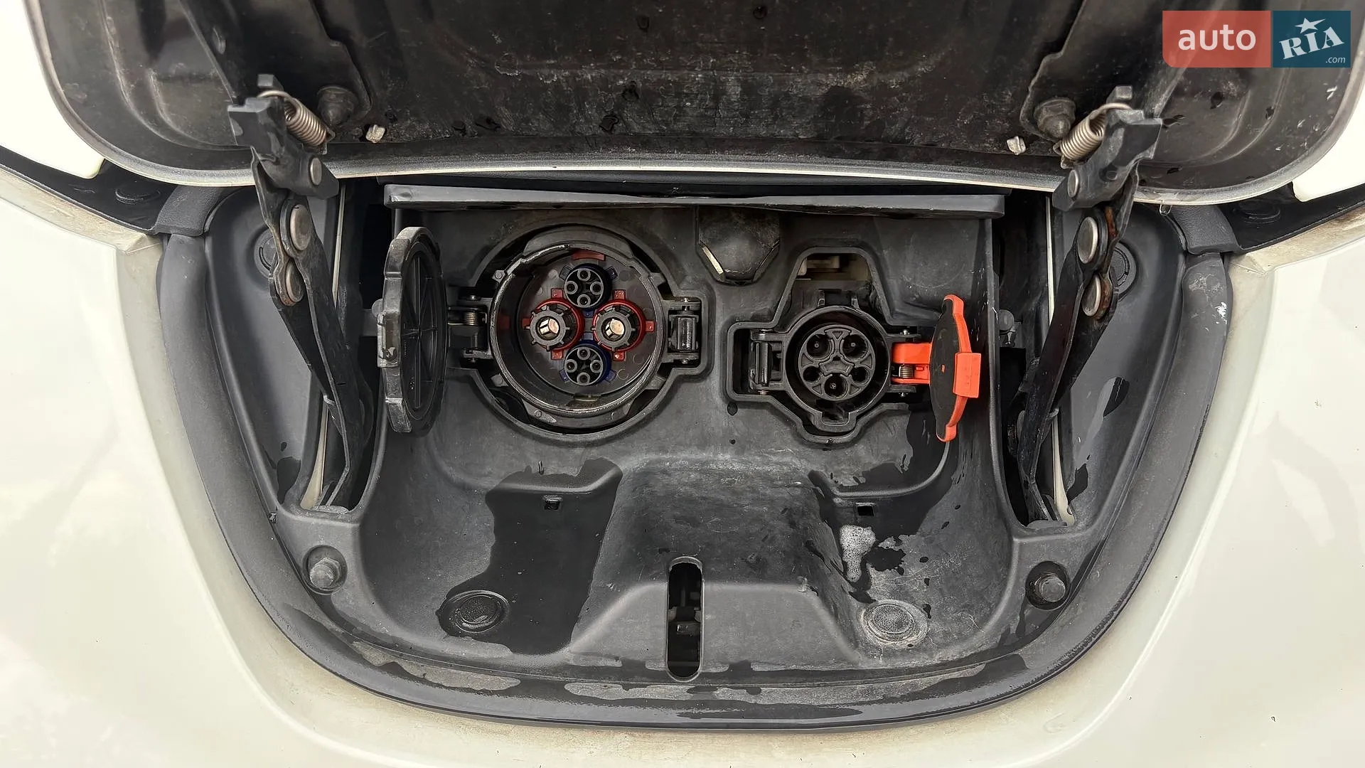 2016 Nissan Leaf - мініатюра 40