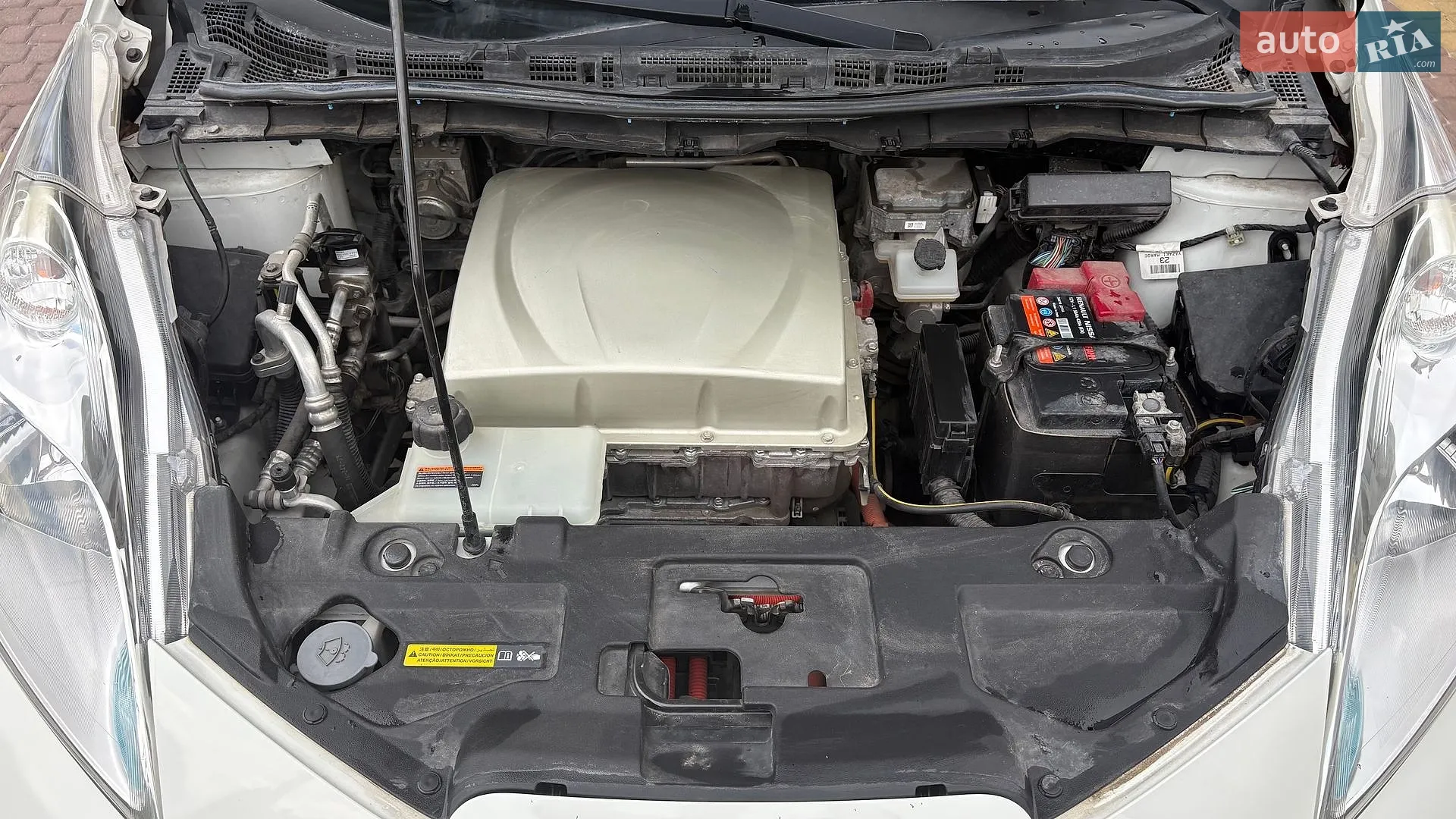2016 Nissan Leaf - мініатюра 41