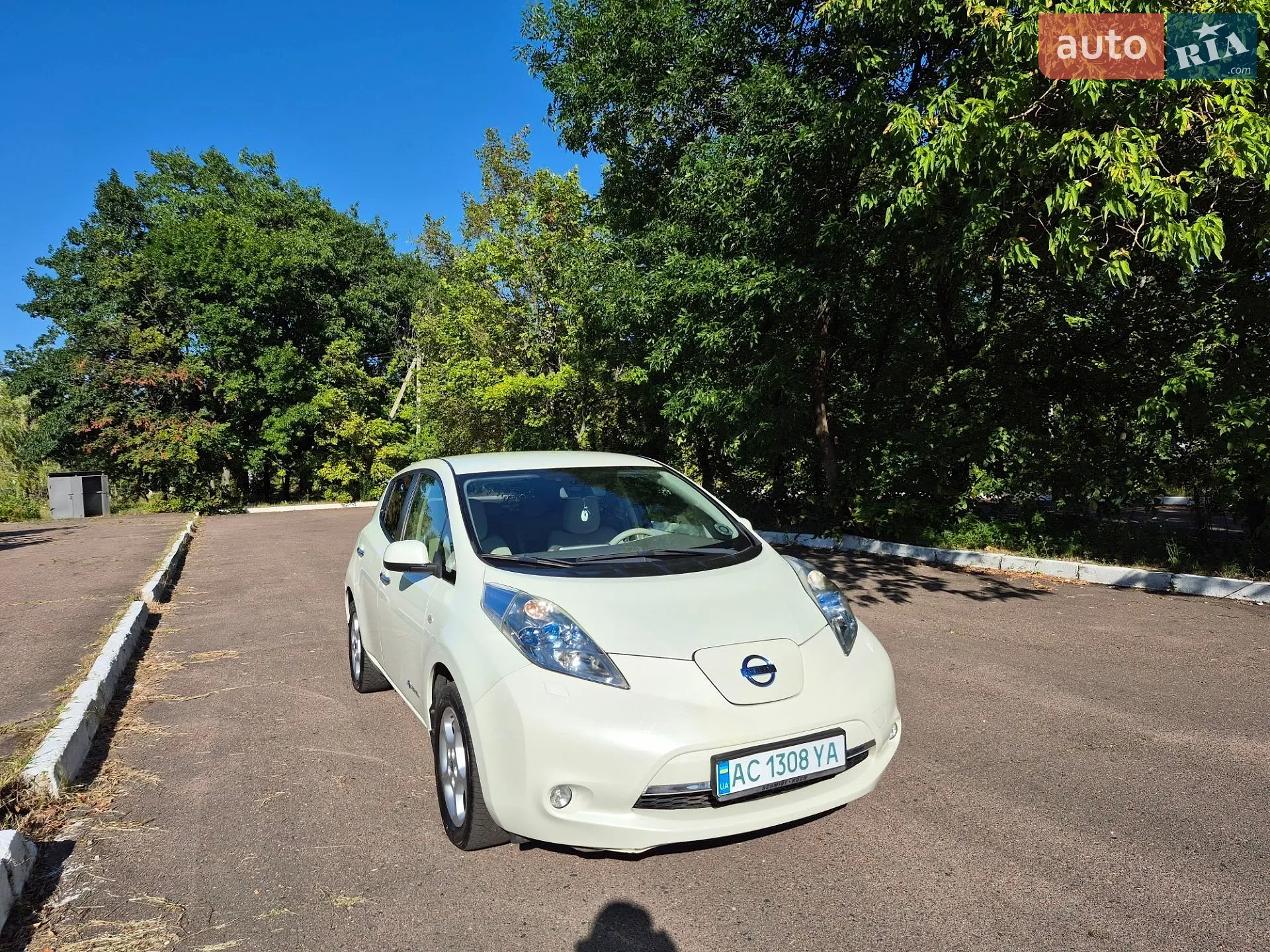 2011 Nissan Leaf - мініатюра 9