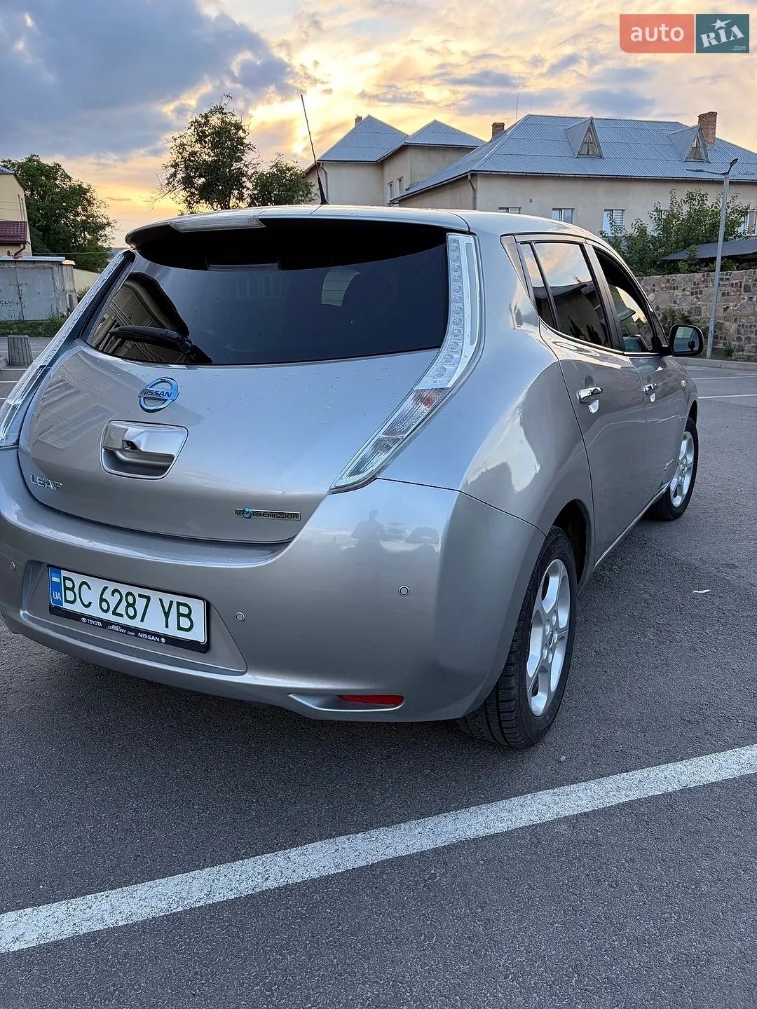 2016 Nissan Leaf - мініатюра 5