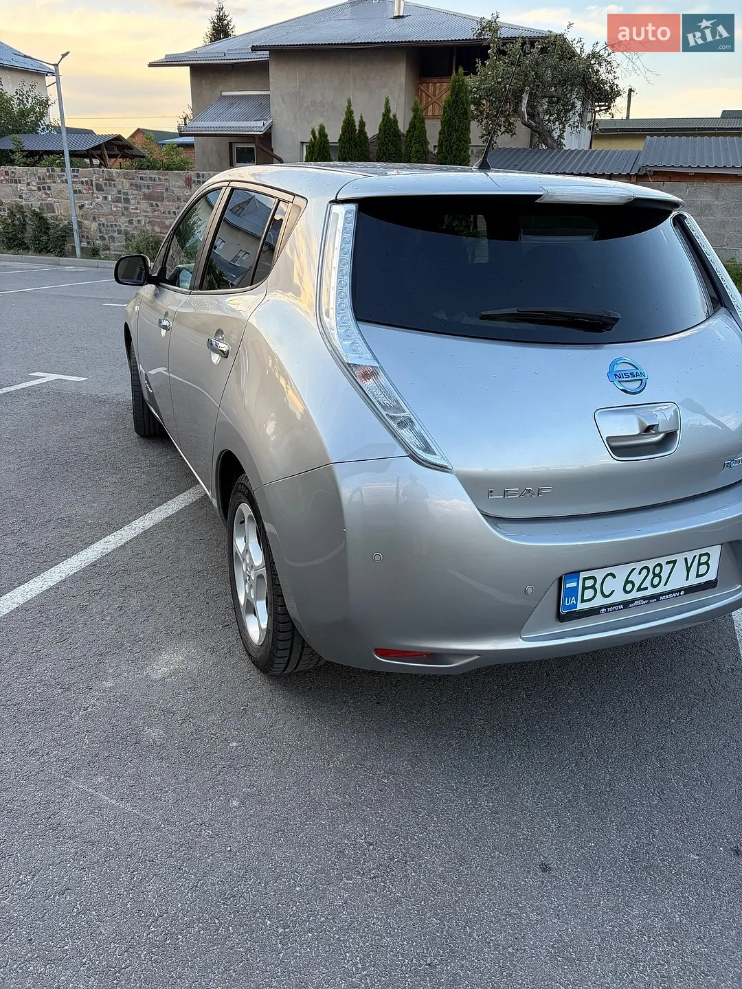 2016 Nissan Leaf - мініатюра 2