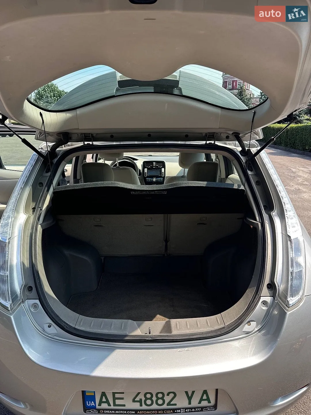 2017 Nissan Leaf - мініатюра 8