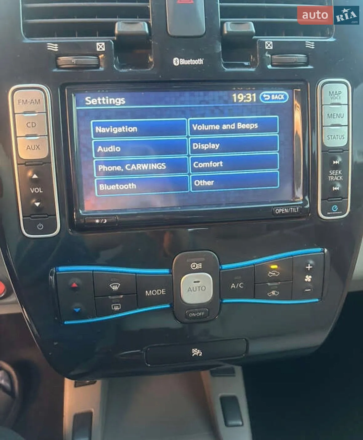 2012 Nissan Leaf - мініатюра 11
