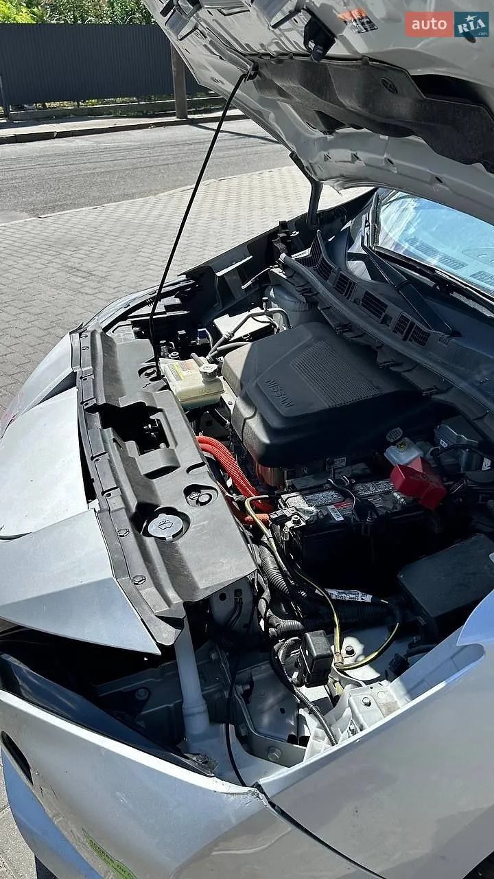 2022 Nissan Leaf - мініатюра 12