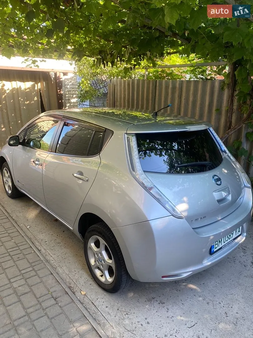 2011 Nissan Leaf - мініатюра 2